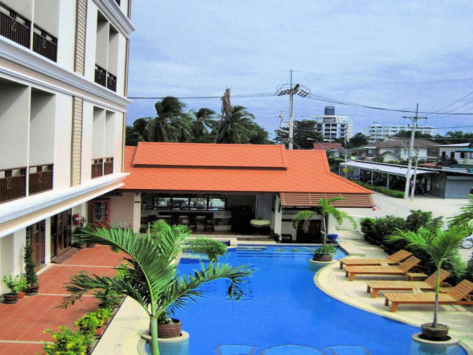 Narawan Hotel, מלון 3*